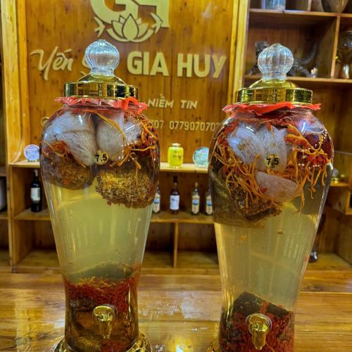 Tổ yến chưng